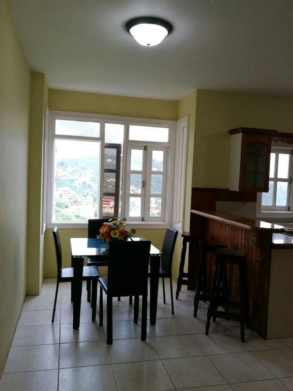 Chancery Hall 3 Bedroom Villa קינגסטון חדר תמונה