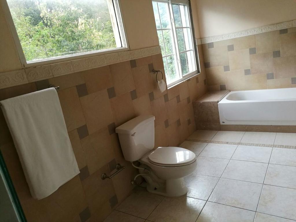 Chancery Hall 3 Bedroom Villa קינגסטון חדר תמונה